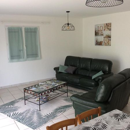 Maison D'Hotes Saint-Julien-l'Ars Екстериор снимка