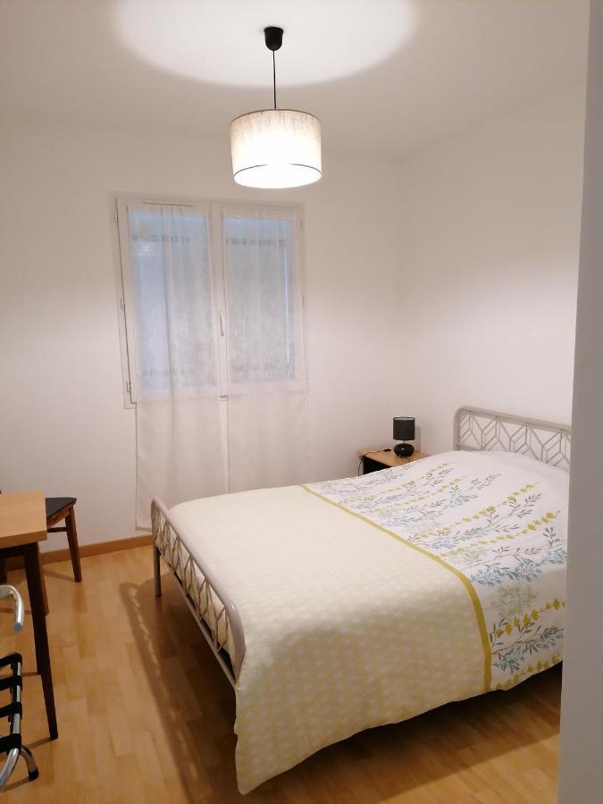 Maison D'Hotes Saint-Julien-l'Ars Екстериор снимка