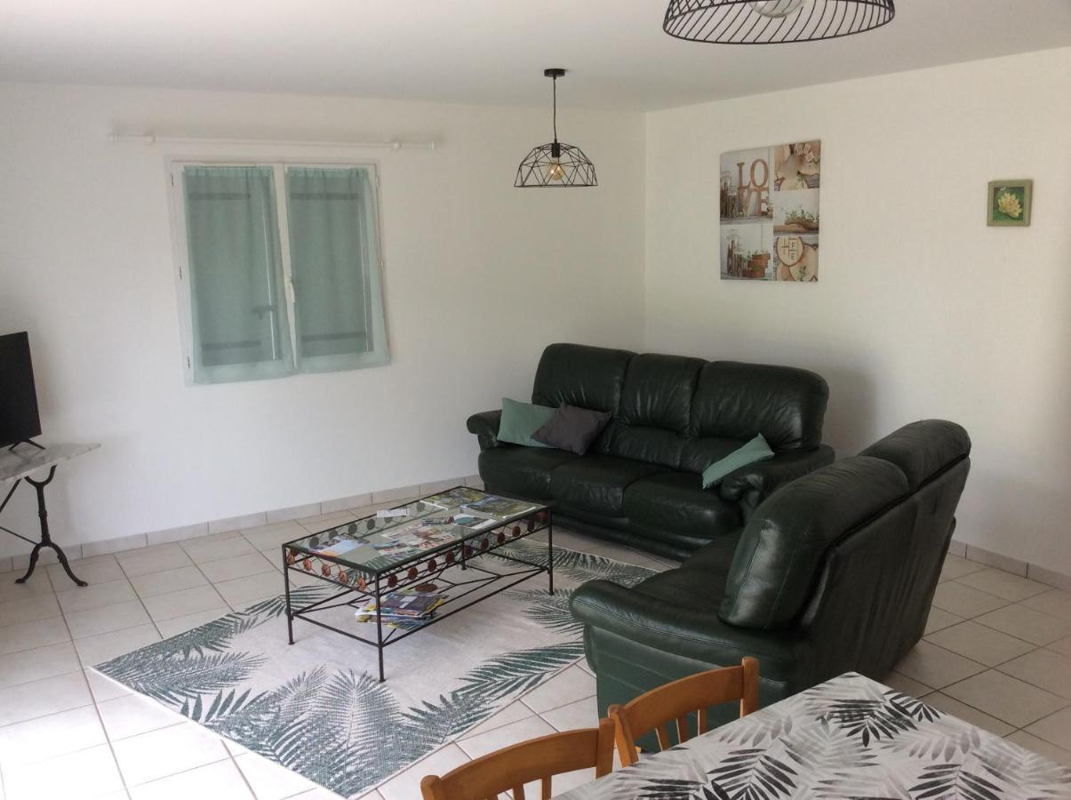 Maison D'Hotes Saint-Julien-l'Ars Екстериор снимка
